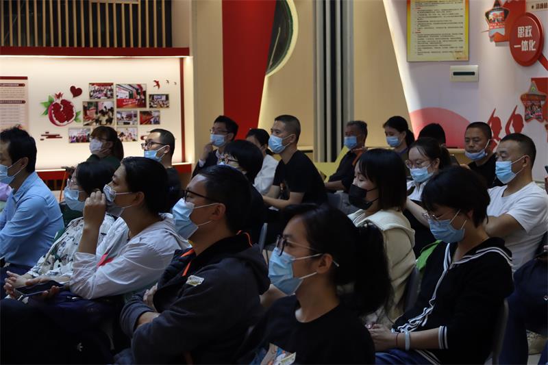 1670173229962061203.jpg 2.jpg